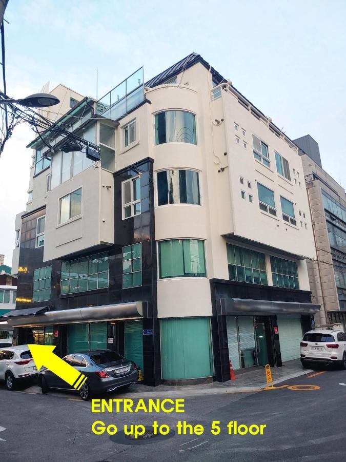 Готель Dolma Hongdae Сеул Екстер'єр фото